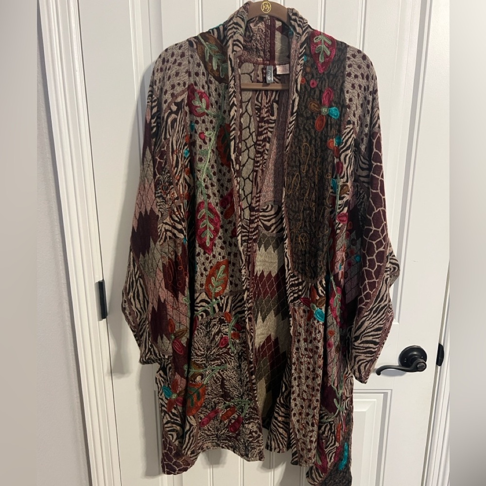 #8572. Anu Women's Floral/Animal Print Open Embroidered Wool Cardigan. Size XL